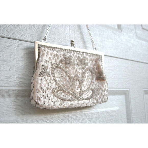 Vintage Evening Bag Women's Champagne Silver Beaded Floral Lotus Chain 1960's - Picture 2 of 5